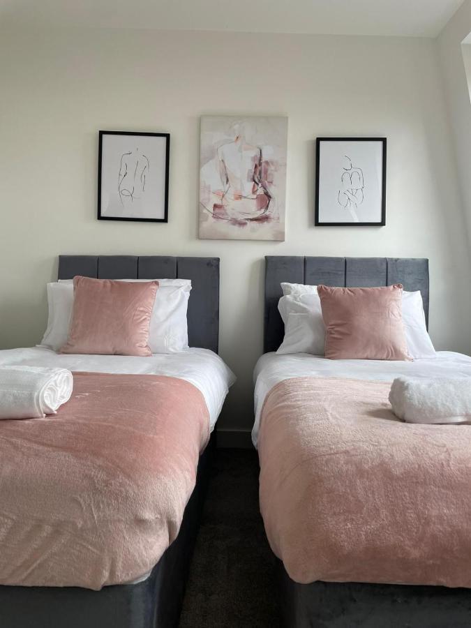Premier Suite- Bedford City Centre With Free Gym & Parking Exterior photo